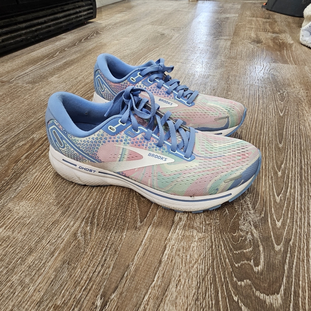 Brooks Tennis Shoes